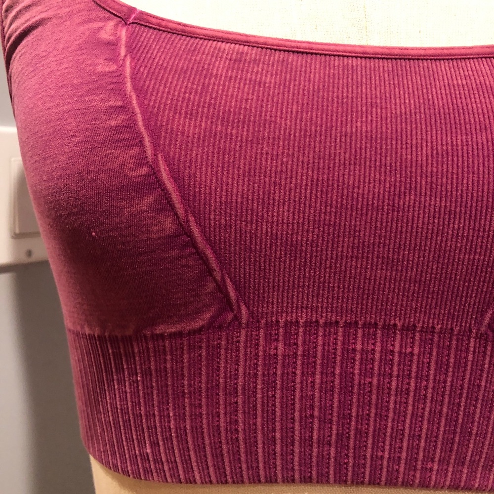 Free People Movement Rounded Square Neck Raspberry Seamless Bralette M/L - Picture 2 of 6
